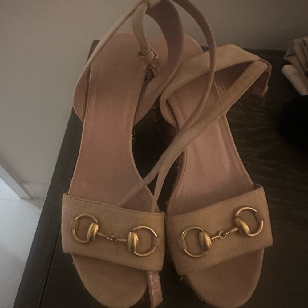 Elegant Tan Women's Sandals